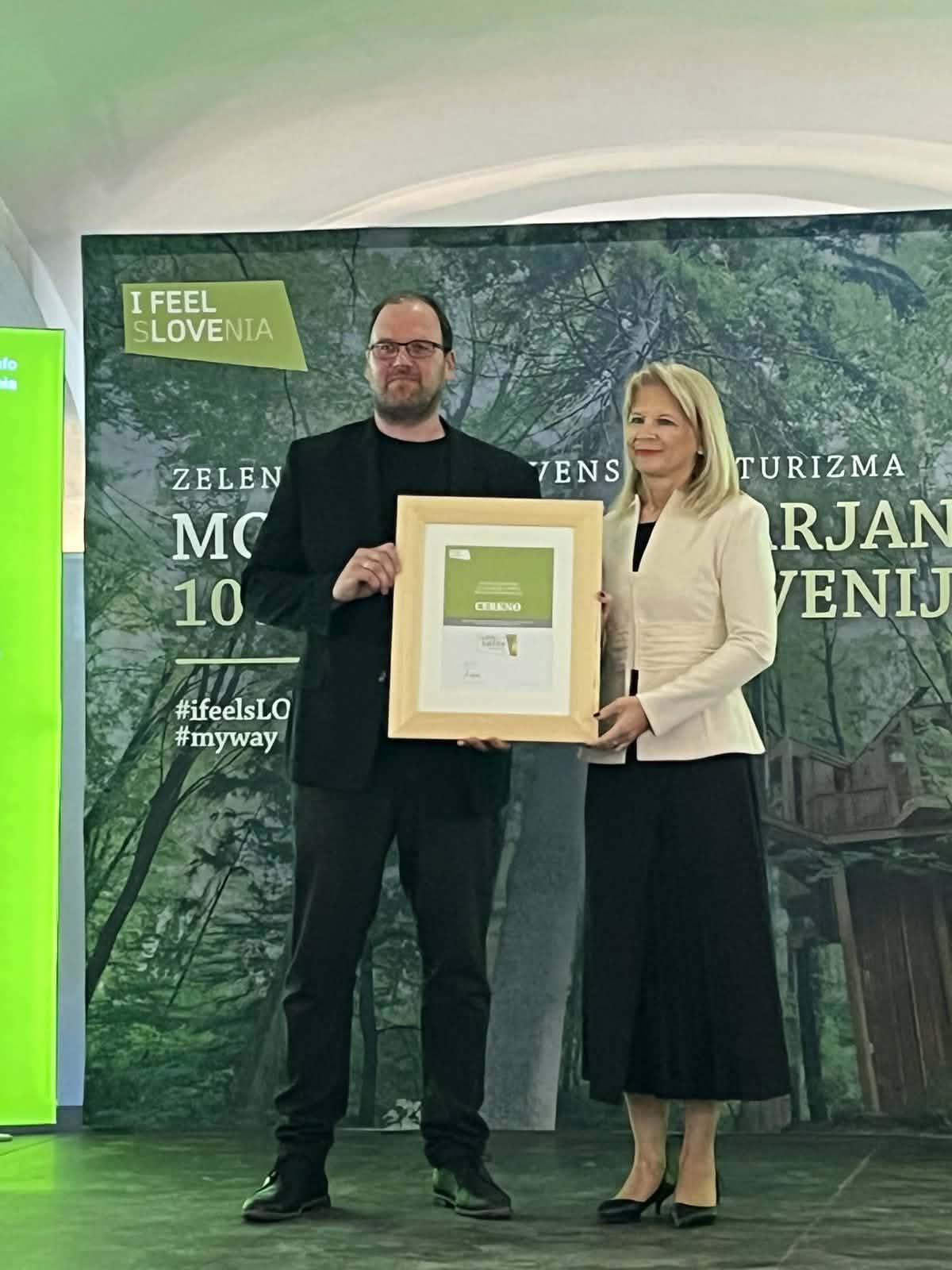 cerkno-na-zelenem-dnevu-slovenskega-turizma-prejelo-zlato-plaketo-slovenia-green